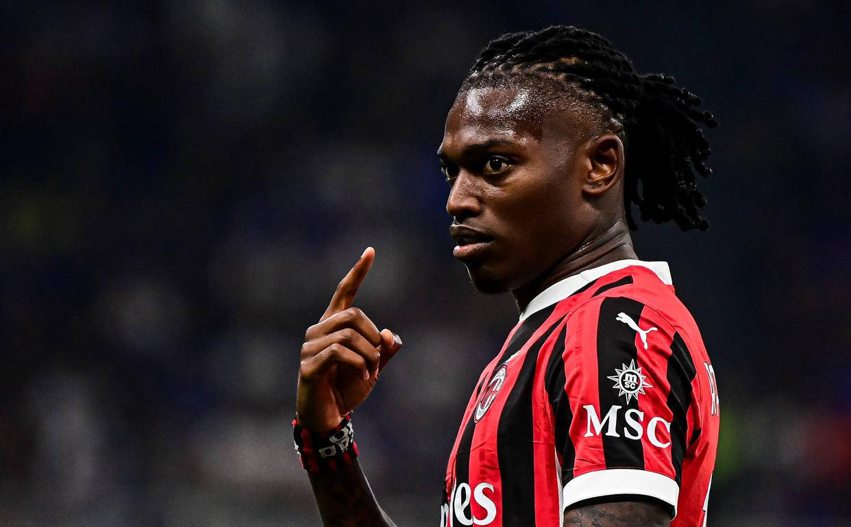 巴萨夏季重磅引援锁定阿尔瓦雷斯，马竞巨星年薪过千万