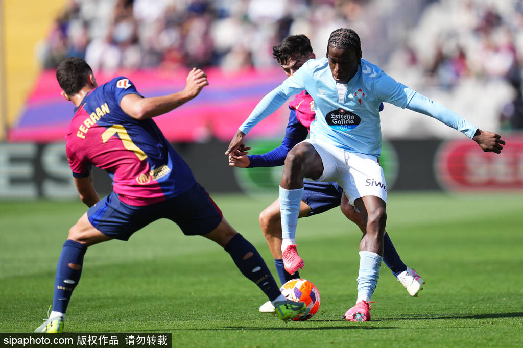 西甲2025/26赛程重磅出炉！巴萨首轮遇硬仗，皇马马竞迎开门红？