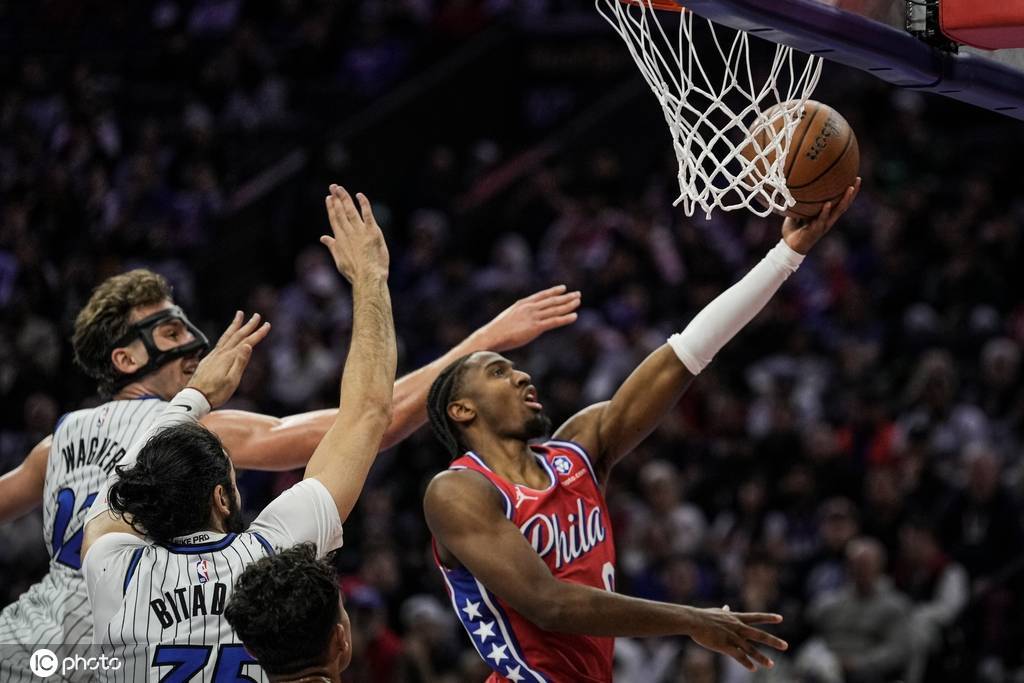 马克西20分布莱克31分 魔术41分狂胜76人